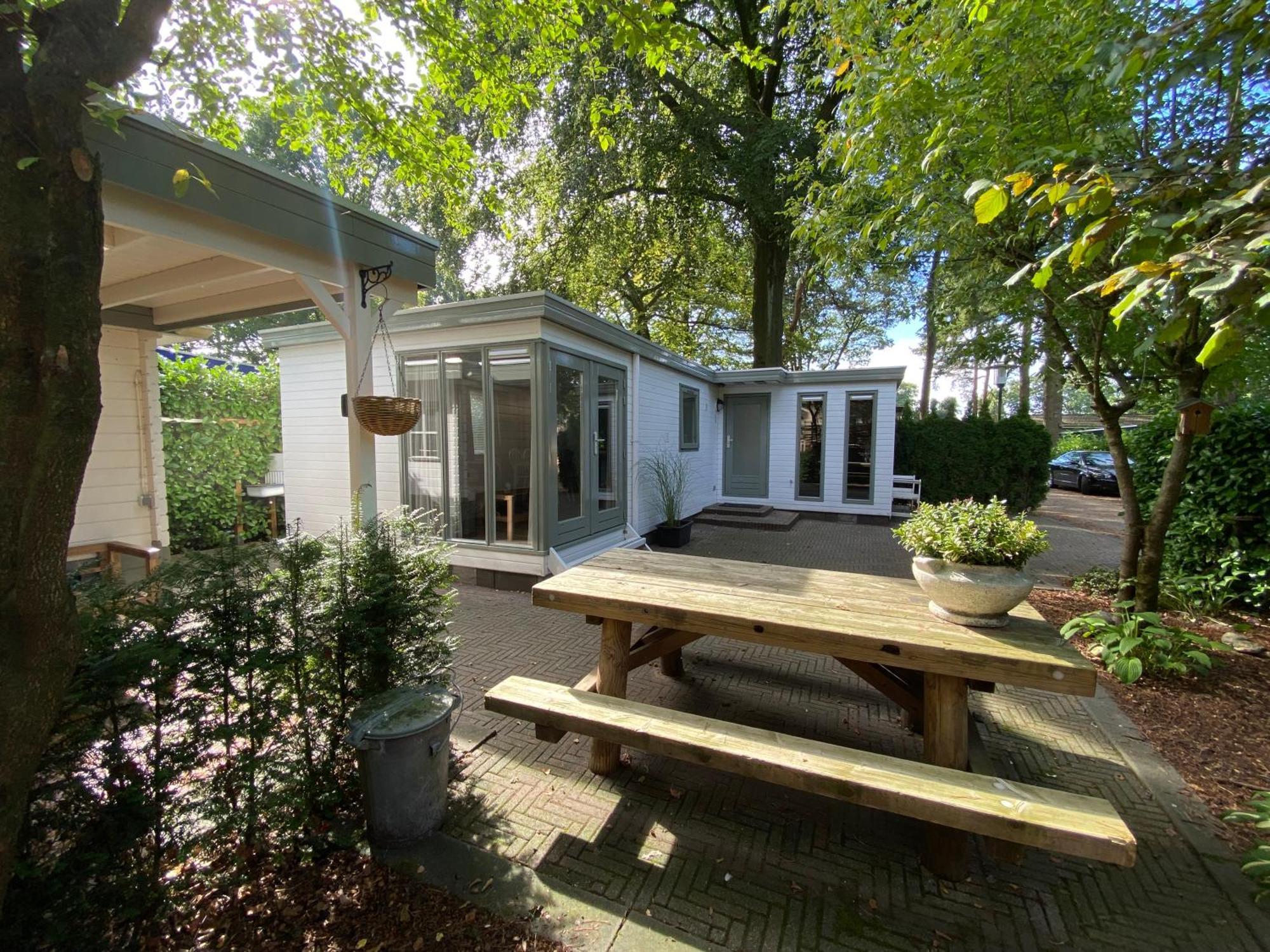 Sfeervol Boschalet 5 Persoons Met Sauna Voorthuizen Bagian luar foto